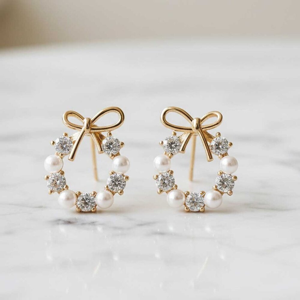 Ladies Sophisticated Yellow Gold Wreath Bow Pearl Round Elegant Earrings - Picture 3 of 8